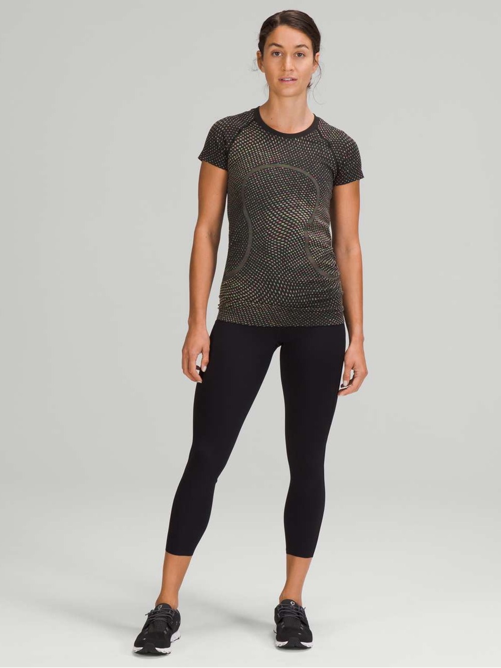 048. Lululemon Swiftly Tech Short Sleeve Shirt 2.0 Grid Warp Black neon rainbow